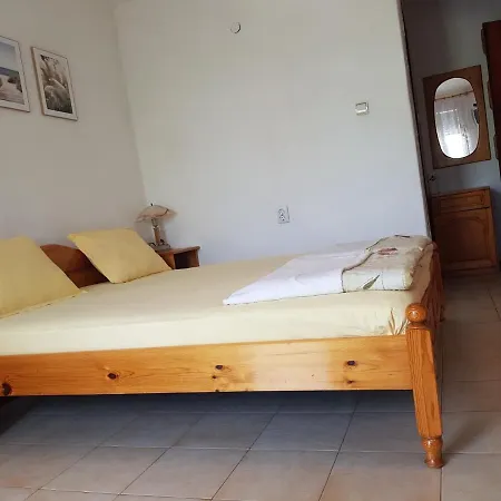 цвета Gasthuis Sinemoretz