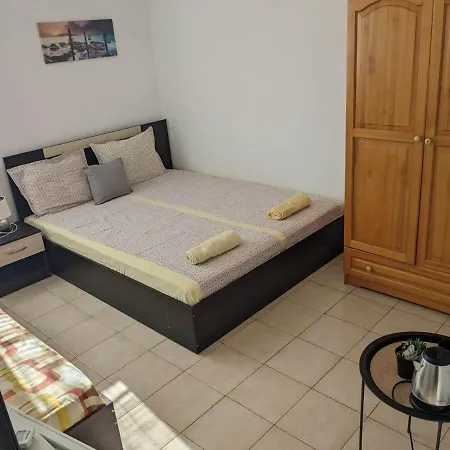 Gasthuis цвета Sinemoretz