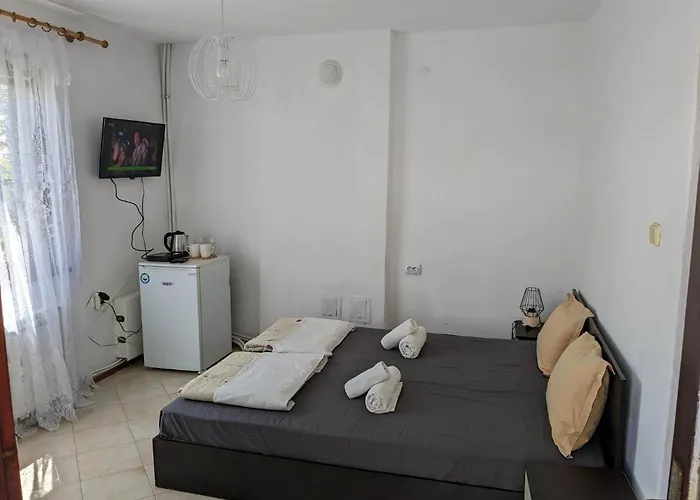 Къща за гости цвета Синеморец