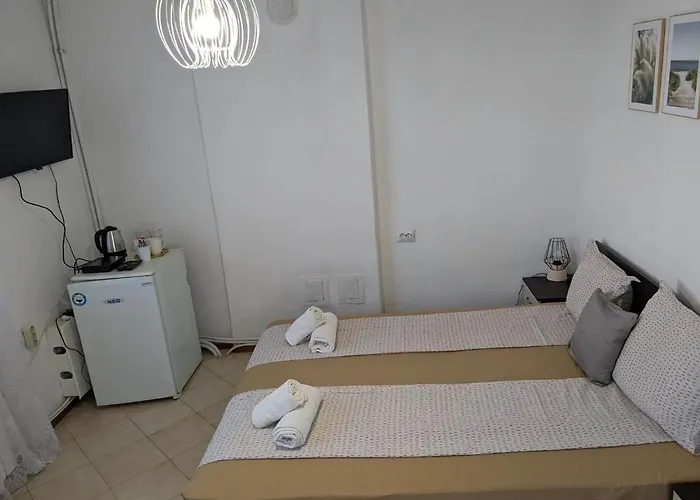 цвета Къща за гости 3*