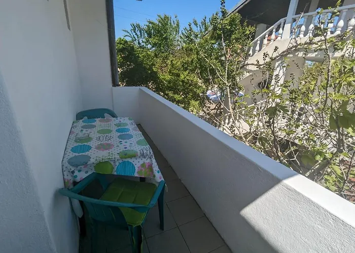 Къща за гости цвета 3*