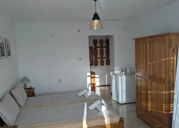 цвета Къща за гости 3*